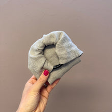 Charger l'image dans la galerie, MINI Ring Sling porte poupée & doudou