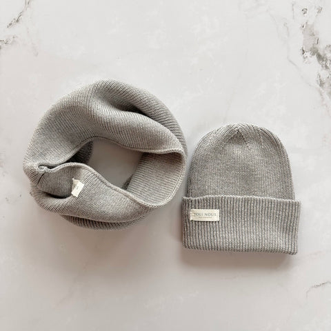 Le Bonnet en Laine Gris clair